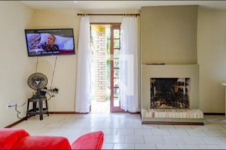 Sala / Cozinha de casa para alugar com 2 quartos, 140m² em Rio Tavares Central, Florianópolis