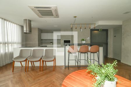 Apartamento à venda com 26m², 1 quarto e 1 vaga Apartamento à venda com 26m², 1 quarto e 1 vagaÁrea comum - Salão de festas