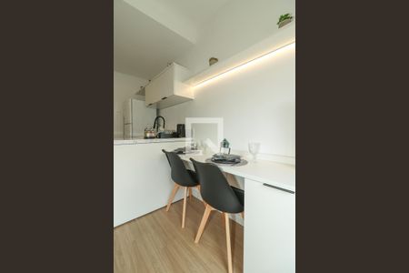 Quarto / Sala / Cozinha de apartamento para alugar com 1 quarto, 26m² em Centro Histórico, Porto Alegre