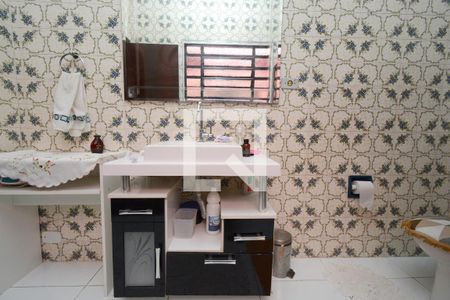 Casa à venda com 300m², 3 quartos e 4 vagasBanheiro