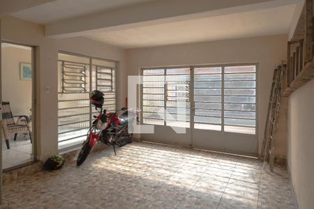 Garagem de casa para alugar com 6 quartos, 396m² em Jardim Tranquilidade, Guarulhos