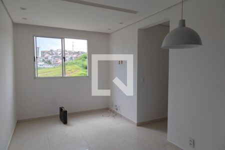 Sala de apartamento para alugar com 2 quartos, 43m² em Jardim Gracinda, Guarulhos