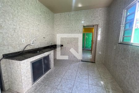 Casa para alugar com 101m², 2 quartos e 2 vagasCozinha