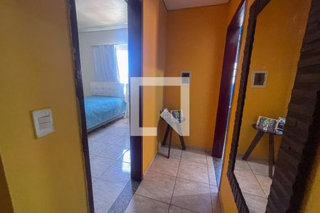 Casa para alugar com 101m², 2 quartos e 2 vagasCorredor