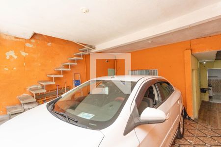 Casa à venda com 225m², 2 quartos e 2 vagas Casa à venda com 225m², 2 quartos e 2 vagasGaragem