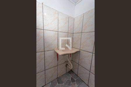 Casa à venda com 225m², 2 quartos e 2 vagas Casa à venda com 225m², 2 quartos e 2 vagasCasa 2 - banheiro