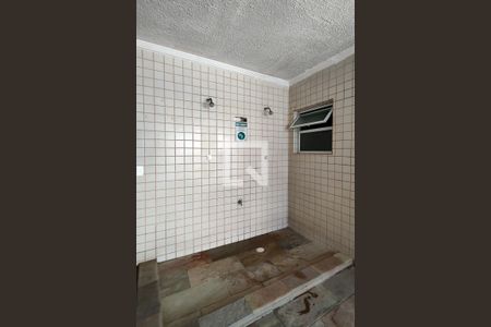 Apartamento para alugar com 90m², 2 quartos e 1 vagaDucha