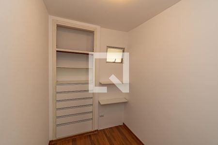 Closet da suíte  de apartamento à venda com 1 quarto, 55m² em Bosque, Campinas
