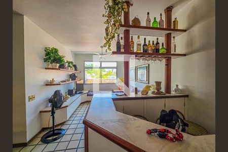 Sala de apartamento para alugar com 3 quartos, 85m² em Jardim Tejereba, Guarujá