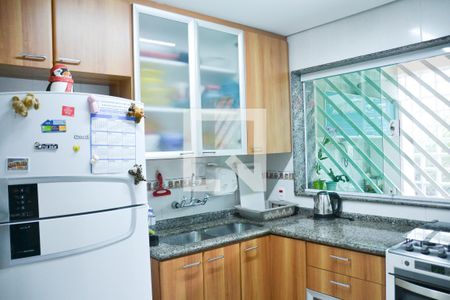 Casa à venda com 194m², 3 quartos e 3 vagas Casa à venda com 194m², 3 quartos e 3 vagasCozinha