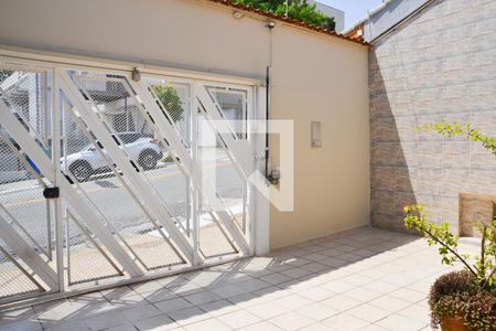 Casa à venda com 194m², 3 quartos e 3 vagas Casa à venda com 194m², 3 quartos e 3 vagasÁrea comum