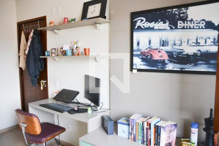 Casa à venda com 194m², 3 quartos e 3 vagas Casa à venda com 194m², 3 quartos e 3 vagasQuarto