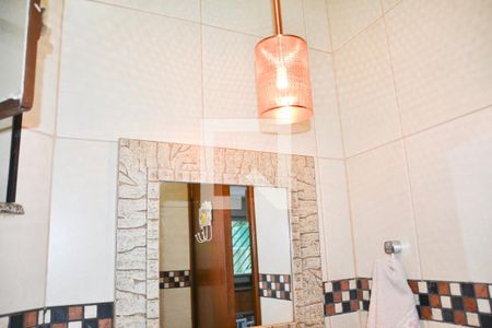 Casa à venda com 194m², 3 quartos e 3 vagas Casa à venda com 194m², 3 quartos e 3 vagasBanheiro 2