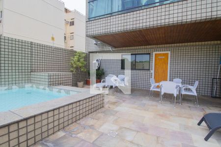 Apartamento para alugar com 460m², 5 quartos e 4 vagas Apartamento para alugar com 460m², 5 quartos e 4 vagasÁrea comum - Piscina