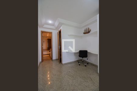 Apartamento para alugar com 460m², 5 quartos e 4 vagas Apartamento para alugar com 460m², 5 quartos e 4 vagasQuarto 2 - Suíte