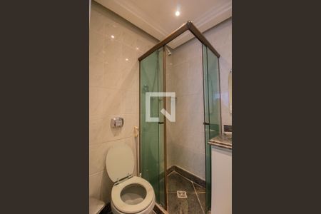 Apartamento para alugar com 460m², 5 quartos e 4 vagas Apartamento para alugar com 460m², 5 quartos e 4 vagasBanheiro da Suíte 1