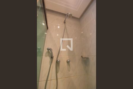 Apartamento para alugar com 460m², 5 quartos e 4 vagas Apartamento para alugar com 460m², 5 quartos e 4 vagasBanheiro da Suíte 1