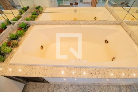 Apartamento para alugar com 460m², 5 quartos e 4 vagas Apartamento para alugar com 460m², 5 quartos e 4 vagasBanheiro da Suíte 4