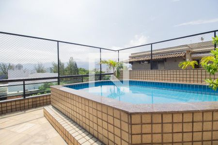 Apartamento para alugar com 460m², 5 quartos e 4 vagas Apartamento para alugar com 460m², 5 quartos e 4 vagasPiscina