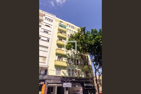 Apartamento à venda com 65m², 2 quartos e sem vaga Apartamento à venda com 65m², 2 quartos e sem vagaFachada