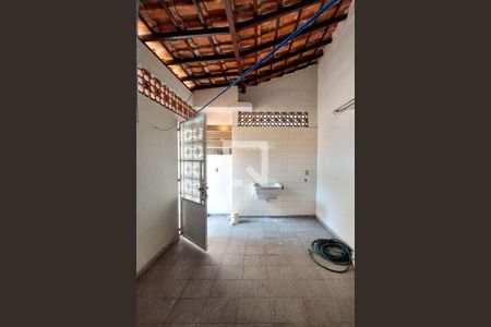 Casa à venda com 90m², 3 quartos e sem vaga Casa à venda com 90m², 3 quartos e sem vagaLavanderia