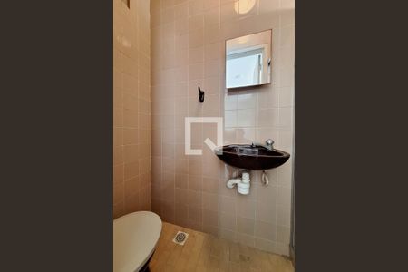 Casa à venda com 90m², 3 quartos e sem vagaBanheiro da Suíte