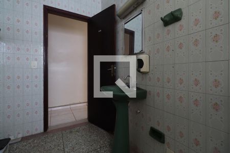 Casa à venda com 250m², 3 quartos e 1 vagaBanheiro 2