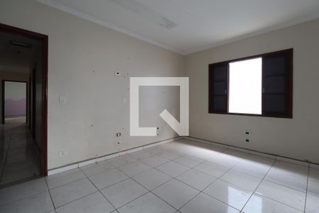 Casa à venda com 250m², 3 quartos e 1 vagaSuíte 1