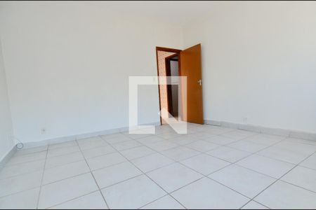 Sala  de casa para alugar com 3 quartos, 120m² em Paraíso, Belo Horizonte