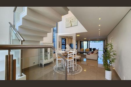 Casa de condomínio à venda com 260m², 3 quartos e 2 vagasSala