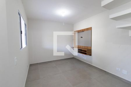 Sala de casa de condomínio para alugar com 3 quartos, 96m² em Xaxim, Curitiba