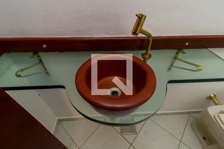 Casa à venda com 300m², 3 quartos e sem vaga Casa à venda com 300m², 3 quartos e sem vagaLavabo