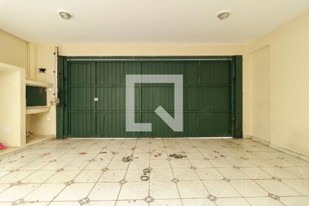 Casa à venda com 300m², 3 quartos e sem vaga Casa à venda com 300m², 3 quartos e sem vagaGaragem