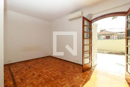 Casa à venda com 300m², 3 quartos e sem vaga Casa à venda com 300m², 3 quartos e sem vagaSuíte