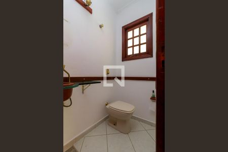 Casa à venda com 300m², 3 quartos e sem vaga Casa à venda com 300m², 3 quartos e sem vagaLavabo