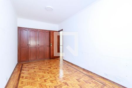 Casa à venda com 300m², 3 quartos e sem vaga Casa à venda com 300m², 3 quartos e sem vagaQuarto 2