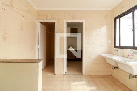 Casa à venda com 300m², 3 quartos e sem vaga Casa à venda com 300m², 3 quartos e sem vagaÁrea de Serviço