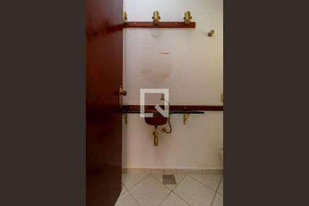 Casa à venda com 300m², 3 quartos e sem vaga Casa à venda com 300m², 3 quartos e sem vagaLavabo