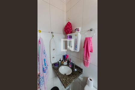 Banheiro de apartamento à venda com 1 quarto, 77m² em Vila Clarice, Santo André