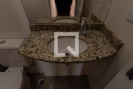 Apartamento para alugar com 76m², 3 quartos e 2 vagas Apartamento para alugar com 76m², 3 quartos e 2 vagasBanheiro Social