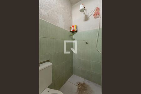 Casa à venda com 366m², 6 quartos e 4 vagasCasa 3 - Banheiro Social