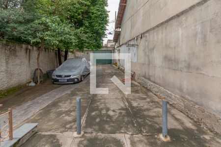 Casa à venda com 366m², 6 quartos e 4 vagasEntrada Principal - Garagem