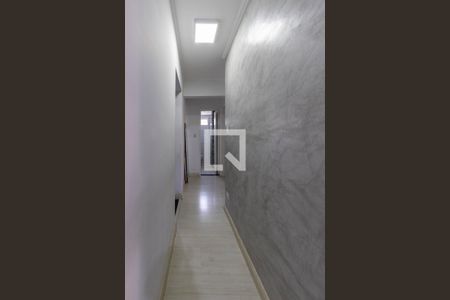 Corredor de apartamento para alugar com 2 quartos, 58m² em Vila Alpina, São Paulo