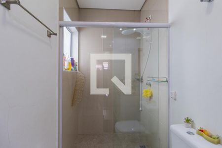 Casa à venda com 320m², 4 quartos e 2 vagasBanheiro da suíte