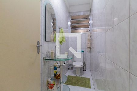 Lavabo de casa para alugar com 4 quartos, 320m² em Vila Yara, Osasco