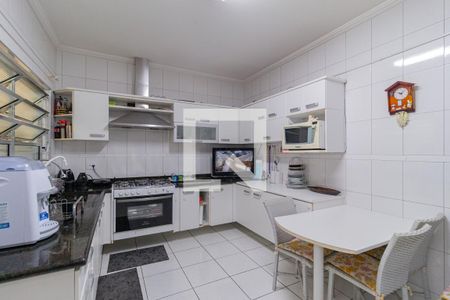 Casa à venda com 320m², 4 quartos e 2 vagasCozinha