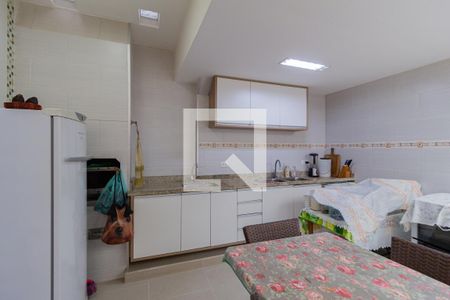 Casa à venda com 320m², 4 quartos e 2 vagasQuintal