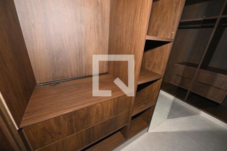 Apartamento para alugar com 110m², 1 quarto e 2 vagas Apartamento para alugar com 110m², 1 quarto e 2 vagasCloset