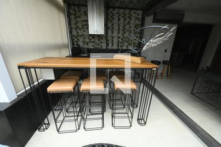 Apartamento para alugar com 110m², 1 quarto e 2 vagas Apartamento para alugar com 110m², 1 quarto e 2 vagasStudio