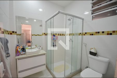 Apartamento à venda com 84m², 3 quartos e 1 vaga Apartamento à venda com 84m², 3 quartos e 1 vagaBanheiro da Suíte